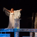 Holle anyó szerepében Dósa Zsuzsa