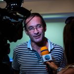 Varga Viktor a Sógornők olvasópróbáján nyilatkozik a Körös TV riporterének, Szigeti Annának (Fotó: Babák Zoltán)