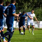 Mező Sándor (kék) és Furár Róbert küzdelme a labdáért (Fotó: Babák Zoltán)