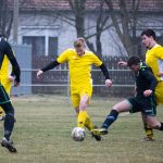 Sándor Janika (középen)