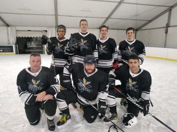 A Szarvasi Jégkorong SE felnőtt csapata