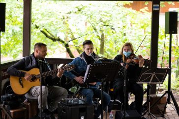 Az Akusztik Rock Trió tagjai, Molnár János, Nánási Attila és Czibulya Zsuzsa