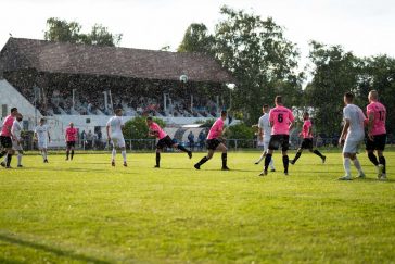 Heves zápor tarkította a második félidőt