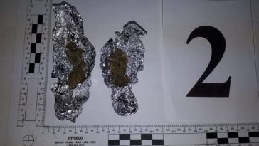 70 db alufóliába csomagolt, összesen 300 gramm súlyú zöld növényi törmeléket foglalt le a rendőrség