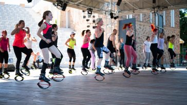 Kangoo a Szarvasi Vízi Színház deszkáin