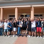 A Csabacsűdi GyLSE és a díjátadó vendégei