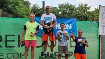 A dobogó tetején Eckert Roland
