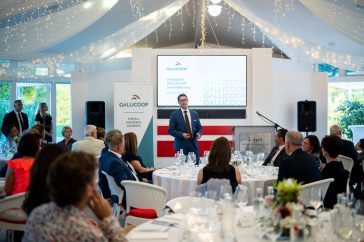 Muzsek András, a Gallicoop vezérigazgatója a vállalat stratégiáját vázolja a vendégek számára