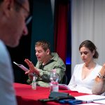 Iván Holub Temetés című fekete komédiájának első olvasópróbáján a Cervinus Teátrum színészei