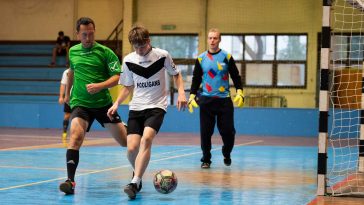 A Szia Uram! és a Hooligans mérkőzés egy pillanata