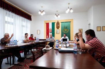 Szavaz a csabacsűdi testület