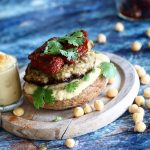 Hummuszos-currys pulykaburger