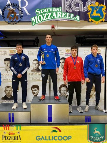 Hajduch Nándor a dobogó második fokán