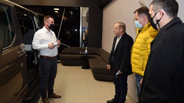 Új kisbuszt kapott a csabacsűdi Tanyagondnoki Szolgálat