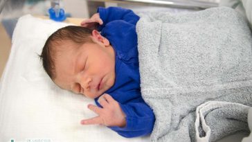 Szarvasi illetőségű az orosházi kórház idei első babája, Buzás Endre