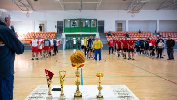 A XIX. Ifj. Csery István Öregfiúk Kézilabda Emléktorna megnyitóján