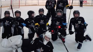 A Szarvasi Jégkorong SE U12-es válogatottja