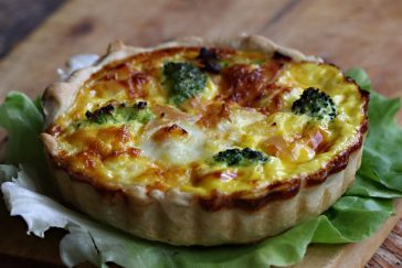 Pulykamellsonkás-brokkolis quiche