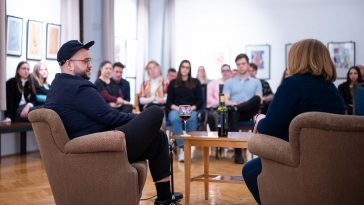 Szendrői Csabával Bődi Etelka beszélgetett az Íróklub szombati eseményén
