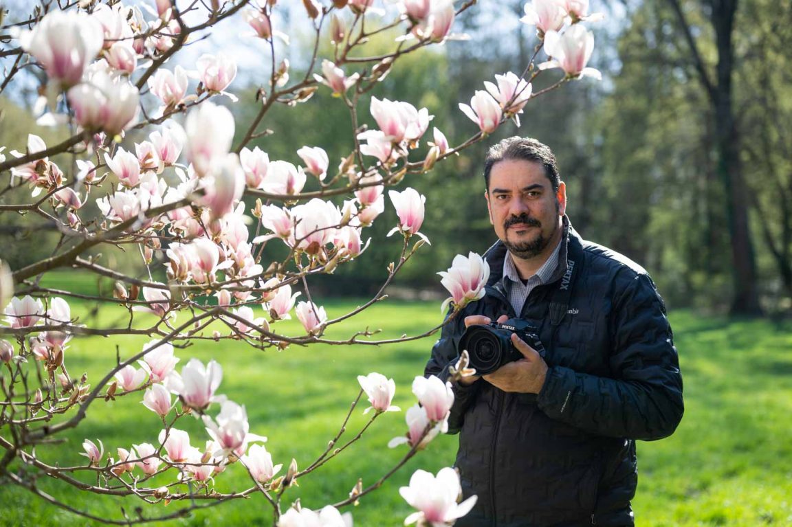 Dr. Jakab Gusztáv, a A Szarvasi Arborétum - Pepi gróf öröksége" című könyv szerzője