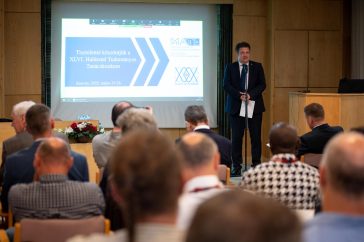 Dr. Urbányi Béla, a Magyar Agrár- és Élettudományi Egyetem gödöllői székhelyű Szent István Campusának főigazgatója a 46. HAKI-napok megnyitóján 2022. május 25-én