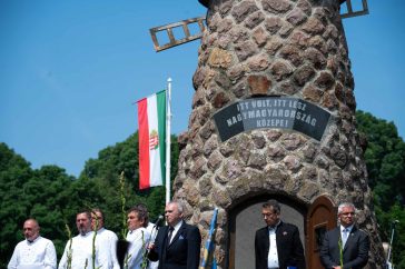 Megemlékezés a történelmi országközépen 2022. június 4-én
