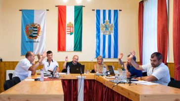 Egyhangúlag szavaz a békésszentandrási testület 2022. június 27-i ülésén