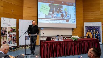 Bíró Gyula az V. Kárpát-medencei Nyári Pedagógus Akadémián