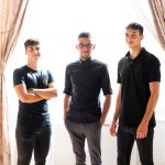 Korbely Patrik, Farkas Márk és Vaskor Gergő a Halloween Party színhelyén, az Árpád Szálló dísztermében