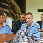 2022. szeptember 1. hatállyal Vörös Ferenc r. ezredes Békés megye rendőrkapitánya, A képen Vörös Ferenc r. ezredes dr. Balogh János r. altábornagy, országos rendőrfőkapitány