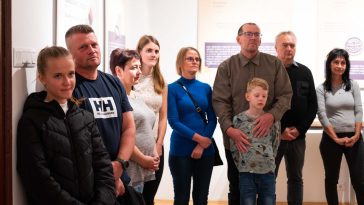 Kelemen Gábor és Czesznak Zsolt kutatómunkájának eredményei láthatók a vitrinekben