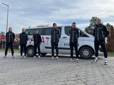 Indulnak a szarvasi karatésok a diákolimpiára