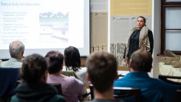 Urbancsokné Pljesovszki Ildikó előadása a Tessedik Sámuel Múzeumban