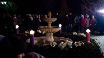 Felgyulladt a negyedik gyertya is Szentandráson