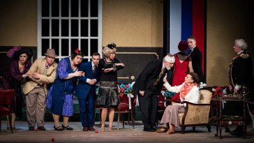 Tea a szenátor úrnál a Cervinus Teátrum előadásában