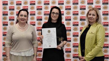 Nagy Erzsébet, a Gallicoop Zrt. marketingvezetője az „Inno d’Or – Év Innovációja” díj átadó ünnepségén.