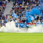 Öröm a lelátón a Szarvasi FC 1905 gólját követően.