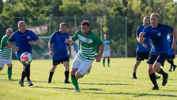 Nézőrekord mellett zajlott a Hunyadi–Fradi öregfiúk mérkőzés.