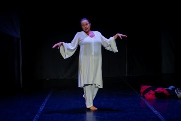 Fedák Sári és Szűcs Nelli egy személyben.