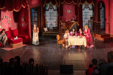 Turay Ida Színház A vöröslámpás ház című zenés vígjátéka a Szarvasi Vízi Színházban 2023. augusztus 12-én.