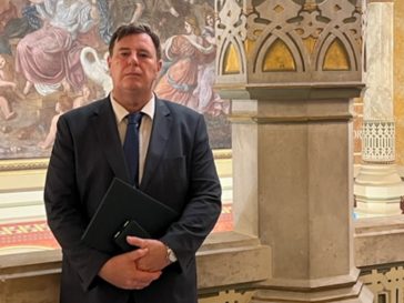 Dr. Lipcsei Imre részére a Magyar Érdemrend lovagkeresztje kitüntetést adományozta Novák Katalin köztársasági elnök.