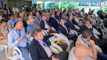 A konferenciának a Liget Wellness és Konferencia Hotel adott otthont.