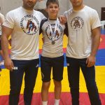 Sükösd Attila edző, Bogyó Benedek és Tóth Dominik.