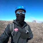 Molnár Ábel útban az Etna egyik krátere felé.