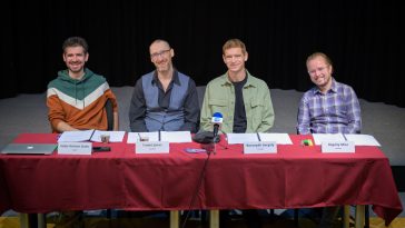 A Sóska, sültkrumpli darab rendezője, Gulyás Hermann Sándor, és a szereplők, Timkó János, Boronyák Gergely és Ragány Misa.