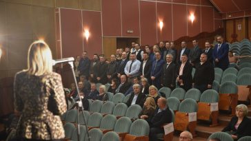 Ünnepség a Békés Vármegyei Kereskedelmi- és Iparkamaránál.