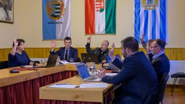 A képviselők egyhangú döntése mellett került elfogadásra Békésszentandrás 2024-es költségvetése 2024. február 26-án, hétfőn.