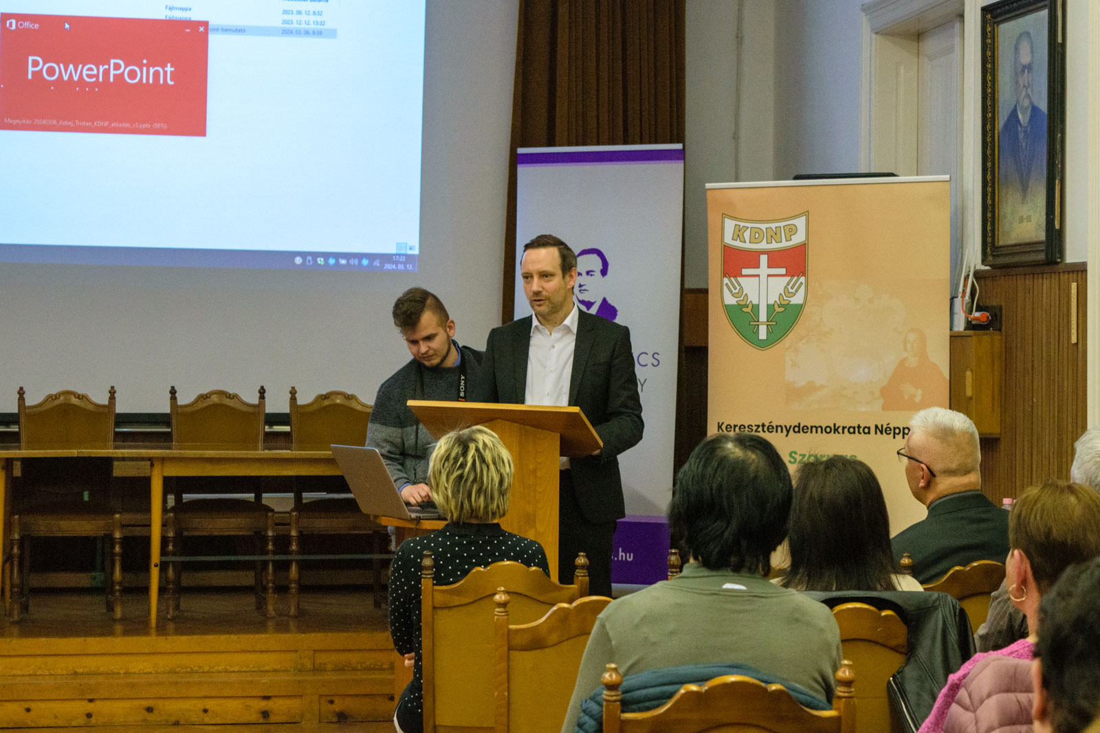 A KDNP március 12-i közéleti estjének Azbej Tristan volt a vendége.