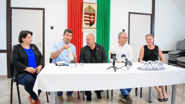 Farkasné Sinka Dóra, Bontovics Ignác, Sinka Imre, Sinka Péter és dr. Bodnár Beáta.