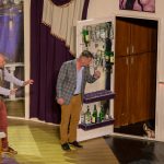 Csomós Lajos és Tege Antal a Békéscsabai Jókai Színház Legénybúcsú című vígjátékában a Szarvasi Vízi Színházban 2024. július 6-án.